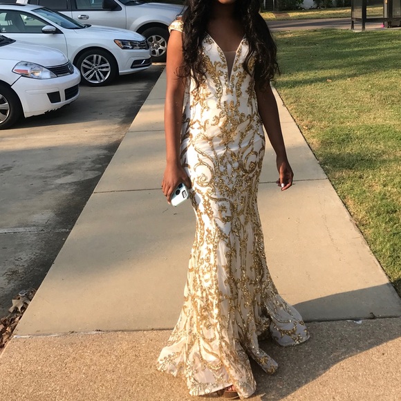 Homecoming dress - Picture 4 of 4